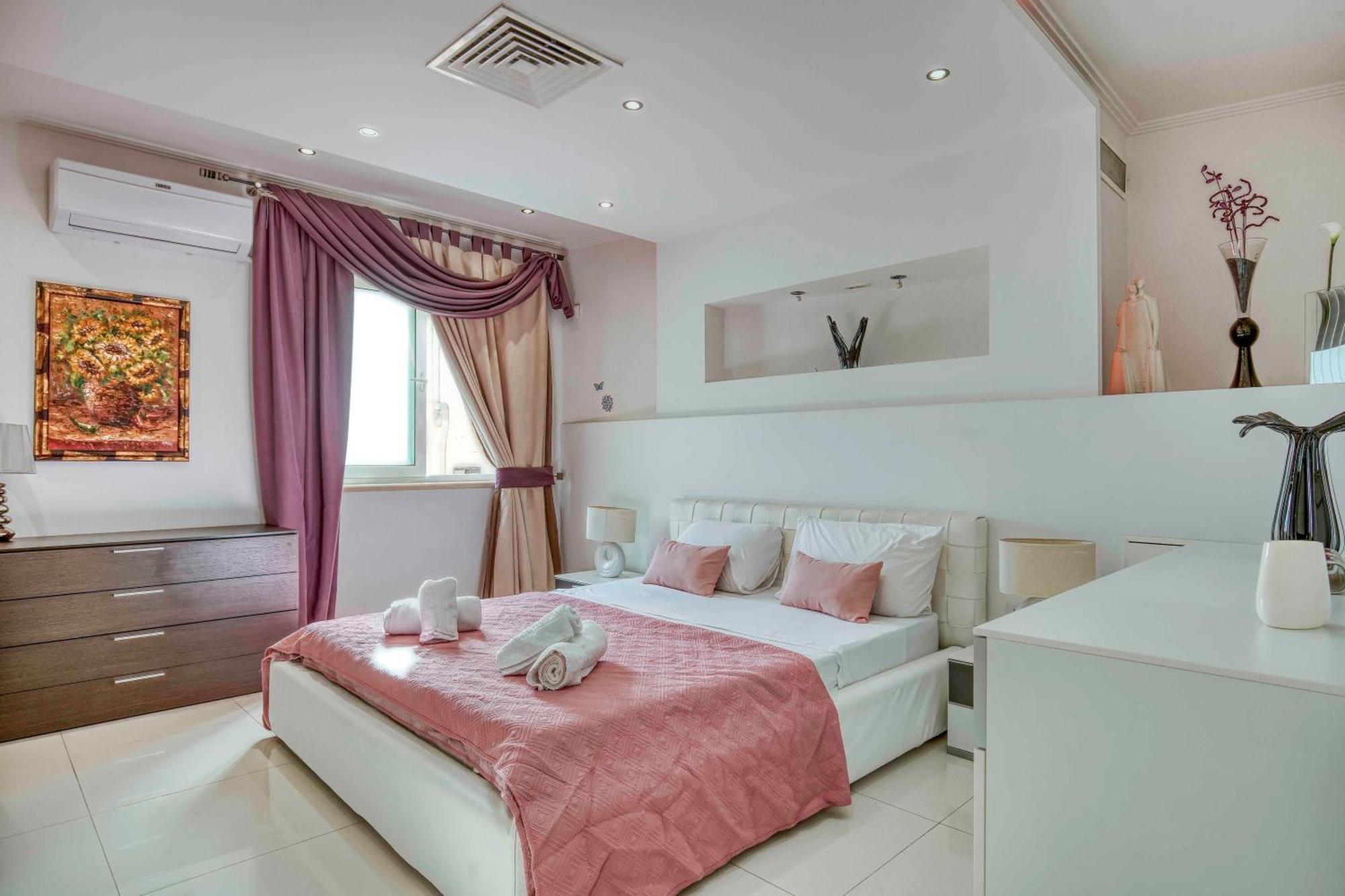 Appartement Oceanfront 3Br Penthouse Luxury & Views In Sliema Extérieur photo