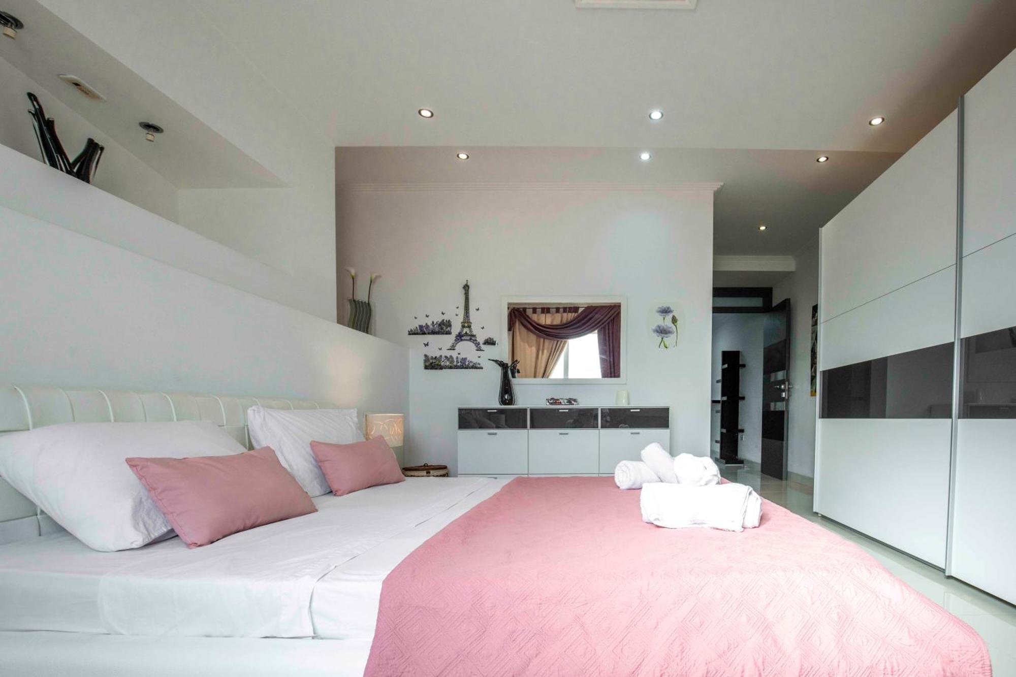 Appartement Oceanfront 3Br Penthouse Luxury & Views In Sliema Extérieur photo